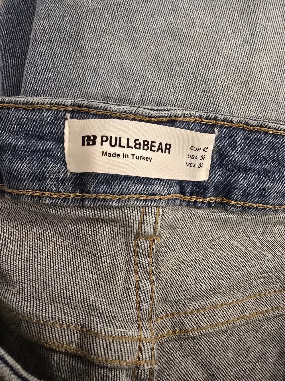 NWOT Pull & Bear Light Blue Distressed Denim Shorts - 32 - Picture 5 of 6